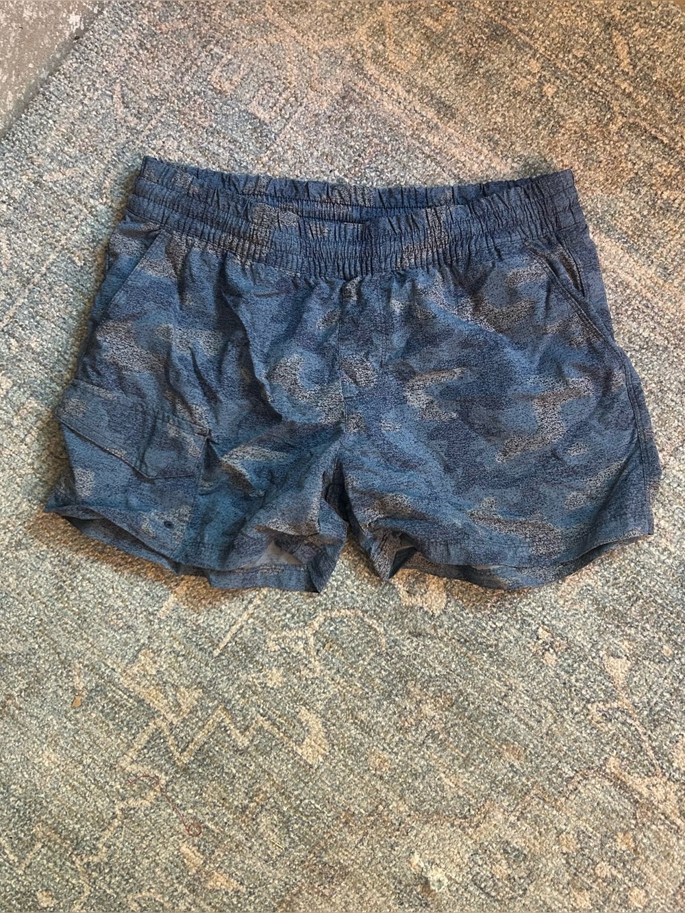 Columbia Gray and Blue Abstract Camo Elastic Waist Shorts